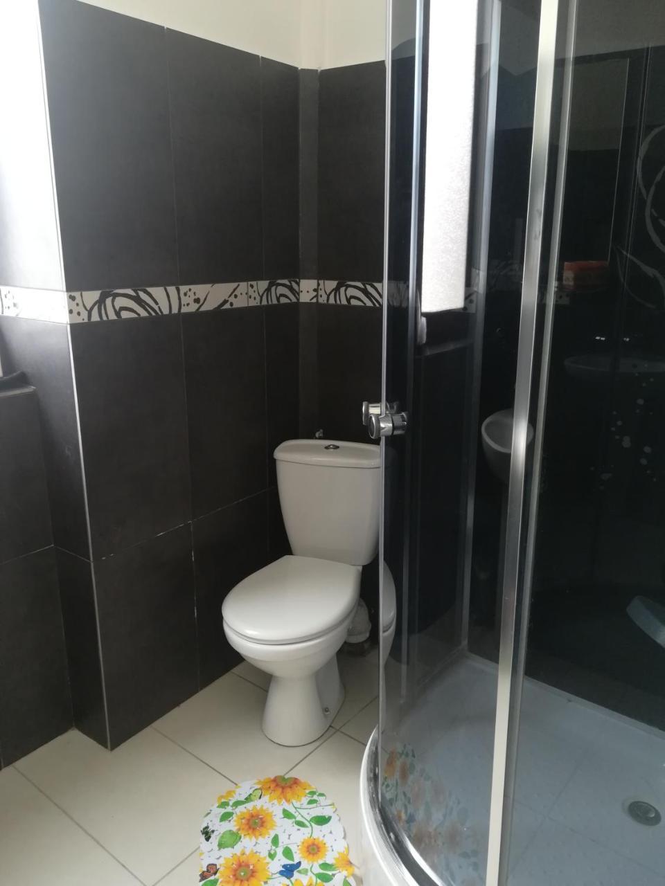 Apartmani La Grande Motte Vrdnik Ngoại thất bức ảnh
